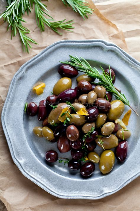 Olive Appetizer, Rosemary And Thyme, Marinated Olives, Make Ahead Appetizers, Olive Recipes, Olive Relish, Quick And Easy Appetizers, Greek Recipes, Food Network