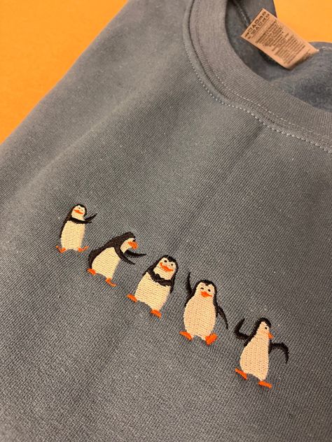 Christmas Sweaters Embroidery, Hoodie Embroidery Ideas, Animals Embroidery Designs, Cute Christmas Jumpers, Penguin Embroidery, Penguins Christmas, Penguin Sweater, Embroidered Jumper, Clothes Embroidery Diy