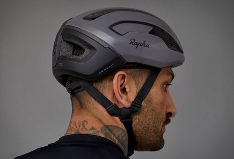 cycling helmet Poc Helmets, Rapha Cycling, Supra Shoes, Cycling Club, New Helmet, Racing Helmets, Racing Gear, Mens Gear, Cycling Helmet