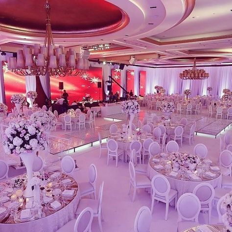 Nigerian Wedding. I'm in love with this setting Nigerian Wedding Reception, Versailles Wedding, Wedding Aisles, Dream Wedding Reception, African Weddings, Hot Pink Weddings, Luxury Wedding Decor, Quinceanera Ideas, Wedding Colours