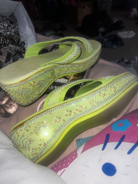 https://instagram.com/hailzxstormm?igshid=OGQ5ZDc2ODk2ZA== #y2k #wedges #sparklywedges #brightlimegreen #thriftfinds Wedges Y2k, Sparkly Wedges, Thrift Finds, Platform Wedge Sandals, Chunky Platform, Platform Wedge, Platform Wedges, Wedge Sandals, Lime Green