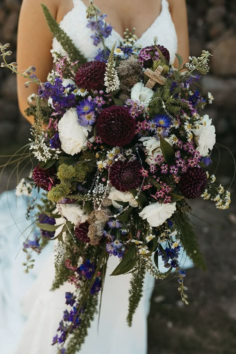 Dark Green Wedding With Colorful Flowers, Purple And Blue Fall Wedding Flowers, Plum Purple Bouquet, Dark Purple Moody Wedding, Plum And Purple Wedding, Violets Wedding Bouquet, Deep Purple And Dark Green Wedding, Dark Color Wedding Bouquet, Dark Purple Flowers Wedding