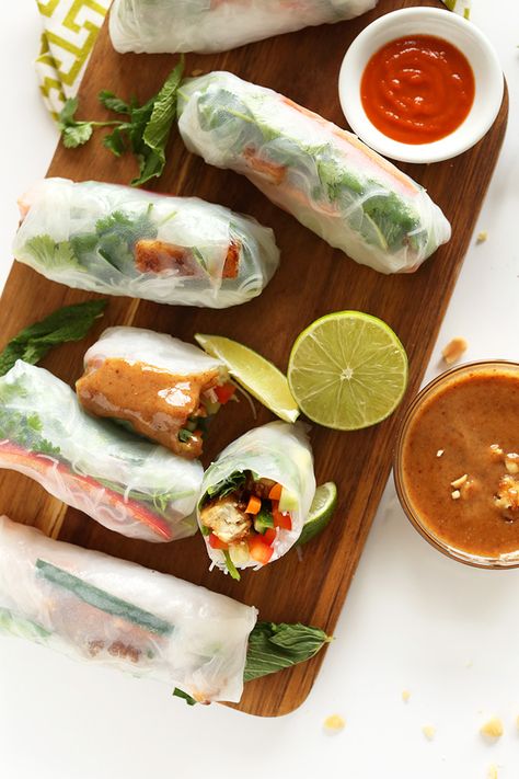 Vietnamese Vegan Spring Rolls with Crispy Tofu and  Almond Butter Dipping Sauce! y minimalistbaker: Perfect for busy weeknights . #Spring_Rolls #Almond_Butter #Tofu #Vegan #Healthy #Easy Butter Dipping Sauce, Weekend Snacks, Vegan Spring Rolls, Vietnamese Spring Rolls, Crispy Tofu, Vegetarian Meals, Quick Snacks, Spring Rolls, Almond Butter