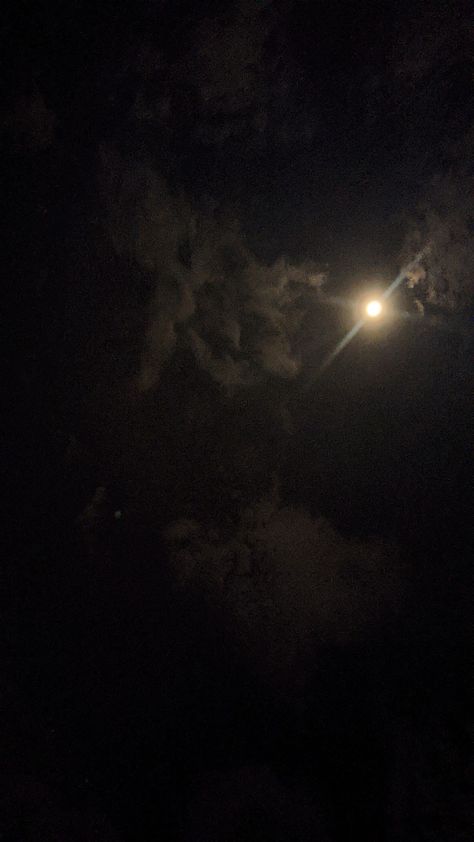 aesthetic pictures of moon sky clouds at night Cloudy Sky With Moon, Night Sky Moon Clouds, Night Sky Photos Iphone, Night Sky Photos Real, Moon Asethic Pictures Real, Night Sky Aesthetic Stars And Moon, Stars At Night Sky Real, Moon View Aesthetic, Real Moon Pictures Photography