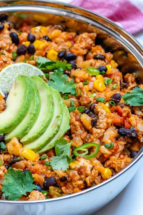 Flavorful Taco Cauliflower Rice Skillet Taco Cauliflower Rice, Cauliflower Rice Skillet, Rice Skillet, Food Crush, Clean Food Crush, God Mat, Think Food, Deilig Mat, Cauliflower Recipes