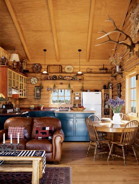 Log Cabin House Plans, Hunting Cabin Decor, Hunting Lodge Decor, Log Cabin Interior, Log Cabin Ideas, Small Log Cabin, Log Cabin Decor, Hunting Cabin, Cabin House Plans