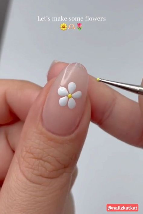 Quick Nail Art, Nail Designs Tutorial, Simple Gel Nails, Nail Art Designs Diy, Floral Nail Art, Nail Art Videos, Spring Nail Art, Nagel Inspo, Spring Nail