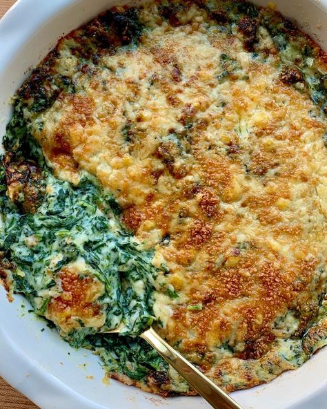 Kelly Ruben on Instagram: “Creamed Spinach Gratin 🧀 Recipe posted to my website! #diningbykelly . . . #spinach #creamedspinach #spinachrecipes #gratin #privatechef…” Creamed Spinach Gratin, Spinach Au Gratin, Easy Creamed Spinach, Spinach Gratin, Creamed Spinach Recipe, Easy Cream, Creamy Spinach, Vegetable Side, Creamed Spinach