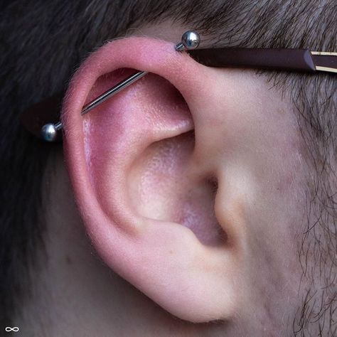 Industrial Piercing Men, Outer Helix Piercing, Industrial Piercing Aesthetic, Double Forward Helix Piercing, Piercing Men, Two Piercings, Industrial Piercings, Industrial Piercing Jewelry, Piercing Chart