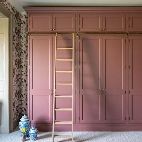 Coloured Wardrobes, Pink Wardrobe, Bedroom Built In Wardrobe, Closet Diy, Armoire Dressing, Fitted Wardrobes, Georgian Homes, Bedroom Wardrobe, Chic Interior