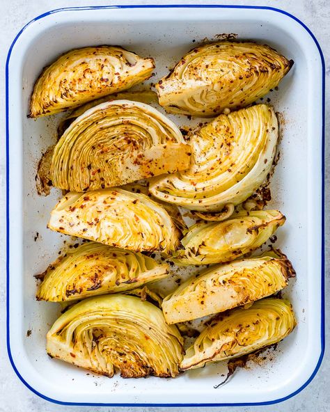 Roasted cabbage is one of my favorite wintertime vegetable! Try it out...i bet it will be one of your faves too! Ingredients: 3 Tbsps extra-virgin olive oil, or avocado oil 1 head green cabbage pinch garlic powder, or to taste pinch red pepper flakes, or to taste sea salt and ground black... Clean Eating Side Dishes, Cabbage Side Dish, Clean Eating Vegetarian, Roasted Cabbage, Vegetarian Cabbage, Clean Food Crush, Food Crush, Green Cabbage, Clean Food