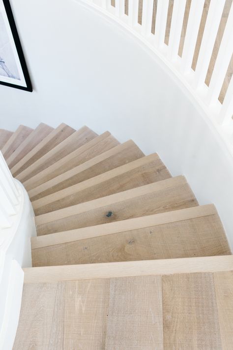 wood flooring on stairs Flooring Ideas Beach House, Coastal Modern Flooring, Engineered Hardwood Stairs, Beach House Wood Floors, Second Floor Flooring Ideas, Best Engineered Hardwood Floors, Coastal Tile Flooring, Beachy Flooring, Beach Wood Flooring