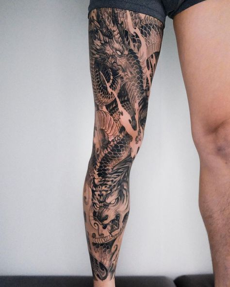 Dragon Tattoo Leg, Japanese Leg Tattoo, Korean Tattoo, Korean Tattoo Artist, Full Leg Tattoos, Becoming A Tattoo Artist, Korean Tattoos, Tattoo Leg, Dragon Sleeve Tattoos