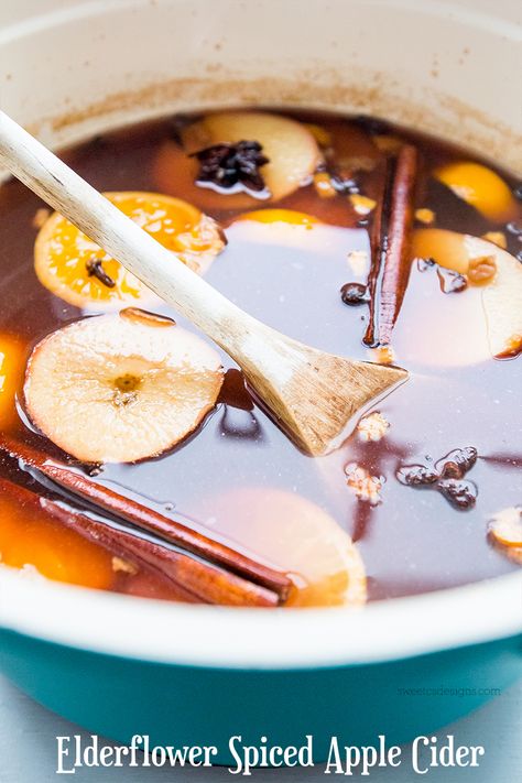 This elderflower spiced apple cider is so good! Alcoholic and non alcoholic versions included- love the blue aluminum Dutch oven and mulling spices from @worldmarket ! #worldmarkettribe Apple Cider Recipe Homemade, Spiked Mulled Cider, Non Alcoholic Recipes, Hot Apple Cider Cocktail, Spiced Wine Recipe, Mulled White Wine, Alcoholic Recipes, Nibbles For Party, Mulled Wine Recipe