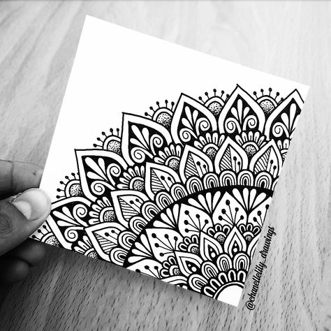 Mandala doodle | Mandala art therapy, Mandala book, Mandala art Freehand Mandala Drawing, Mandellas Design Mandala Art Easy, Mandala Art Rectangle, Mandala Ideas Easy, Mandala Doodle Easy, Art Therapy Doodles, Drawing Ideas Mandalas Easy, Mandala Drawing Patterns, Drawing Mandala Easy