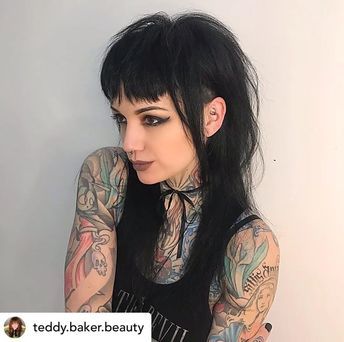 Bangs Goth, Baby Bangs Long Hair, Hairstyle Bangs, Micro Bangs, Style Bangs, Modern Shag, Baby Bangs, Mullet Haircut, Goth Hair