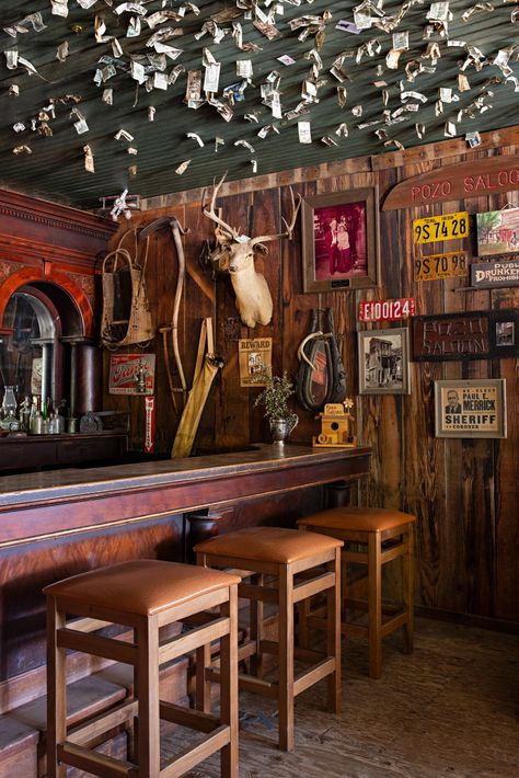 Pozo Saloon Western Restaurant Interior, Old Saloon Aesthetic, Western Saloon Aesthetic, Saloon Bar Ideas, Saloon Aesthetic, Saloon Decor Interior Design, 70s Bar, Western Core, Cowboy Bathroom