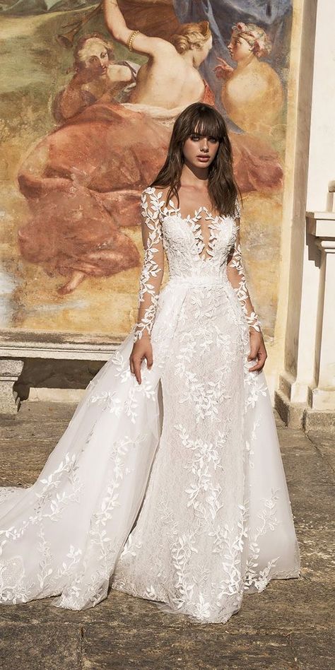 Long Train Wedding Dress, Wedding Dress Guide, Fit And Flare Wedding Dress, White Wedding Dress, Trendy Wedding Dresses, Dress Guide, Fitted Wedding Dress, Sleeve Wedding Dress, A Wedding Dress