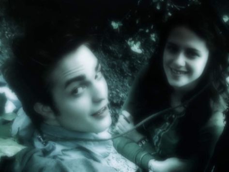 Uk Icon, Twilight Aesthetic, Twilight 2008, Fairy Grunge Aesthetic, Twilight Photos, Twilight Film, Twilight Pictures, Edgy Aesthetic, Aesthetic Edits