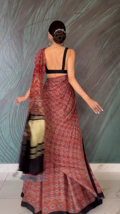 Saree Lehenga Design Ideas, Lehenga Design From Saree, Lehenga From Saree Designs, Saree Lengha Style, Lehenga Drape Saree, Wear Saree As Lehenga, Dress By Saree, How To Style A Saree, Off Saree Designs