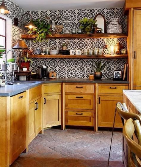 DIY home decor hacks! #bohemian #Moroccan #mosaic #tiles #home #greenery Boho Style Kitchen, Hemma Diy, Home Decor Hacks, Moroccan Mosaic, Boho Kitchen, Counter Top, Küchen Design, Mobile Home, Design Case