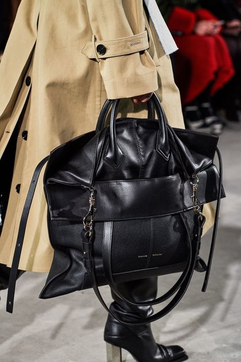 Proenza Schouler Fall 2019 Ready-to-Wear Collection - Vogue Quality Handbags, Henri Bendel, Handbags Online, Pinterest Fashion, Balenciaga City Bag, Cute Purses, Proenza Schouler, Handbags On Sale, Leather Accessories