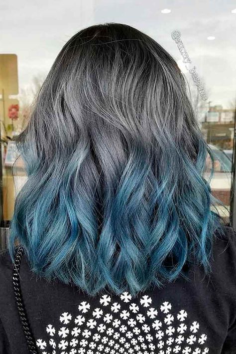 Gray hair is all the rage at the moment. Are you ready to embrace your gorgeous grey locks? Check out these trendy looks you will absolutely love! Balayage Hair Diy, Best Ombre Hair, Grey Ombre Hair, Blue Ombre Hair, Color Melt, Fesyen Rambut, Faded Hair, Ombré Hair, Hair Color Blue