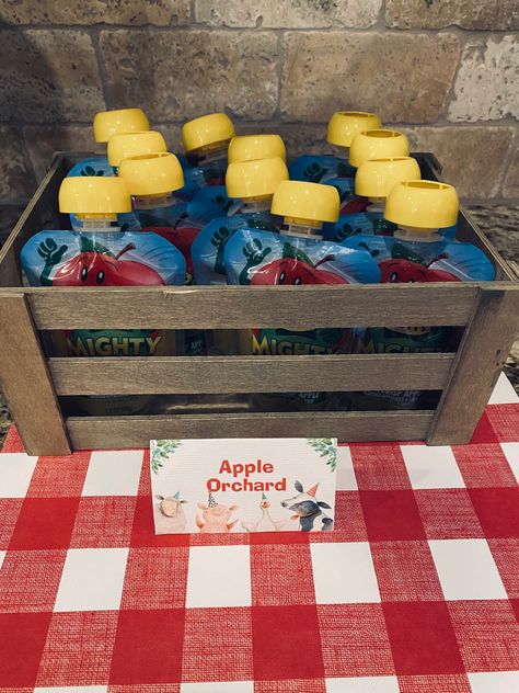 Cow Party Snack Ideas, Old Mcdonald Birthday Party Centerpiece, Snacks For Farm Theme Party, Picnic Farm Party, Fall Farm Birthday Party Ideas, Farm Theme Third Birthday, 2nd Barnyard Birthday Party, Farm Themed Birthday Party Activities, Fourth Birthday Farm Theme