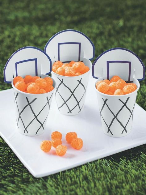 Fun for a basketball party! Sports Theme Snacks Preschool, Sports Vbs, Basketball Snacks, Basketball Party Food, Vbs Snacks, Theme Snack, Sports Crafts, Camp Snacks, Basketball Theme Party