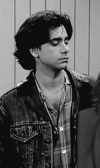 Jessy From Full House, Uncle Jesse Aesthetic, Jesse Katsopolis Aesthetic, Jesse Katsopolis Icons, Jesse Full House, Joey And Jesse Full House, John Stamos Young, John Stamos 90s Uncle Jesse, Uncle Jessie