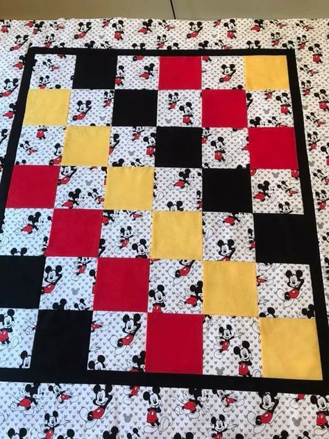 Mickey Mouse Sewing Projects, Mickey Quilt, Mouse Sewing, Mickey Mouse Quilt, Patchwork Quilt Patterns, Quilts Ideas, Big Boy Room, Patchwork Quilt, Quilting Crafts