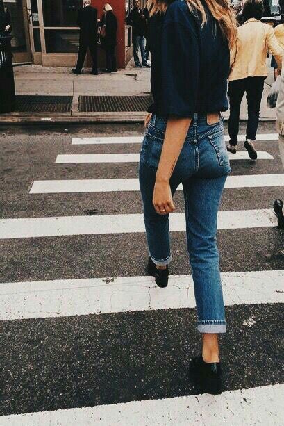 Mama Jeans, Foto Top, Casual Chique, Stretchy Jeans, Mode Inspo, Best Jeans, Levis 501, Plus Size Jeans, Inspiration Mode