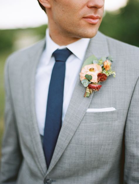 Fall inspired boutonniere: http://www.stylemepretty.com/collection/2880/ Photography: Brumley and Wells - http://brumleyandwells.com/ Grey Suit Wedding, Spring Garden Wedding, Grey Suit, Wedding Groomsmen, San Michele, Groomsmen Suits, Boutonniere Wedding, Groomsmen Attire, Gray Suit