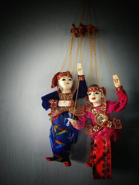 Myanmar puppet Bagan Myanmar Art, Couple Avatar In Mobile Legends, Myanmar Tattoo, Myanmar Places, Myanmar Culture, Myanmar Flag, Namaste Art, Buddha Tattoo Design, Bagan Myanmar