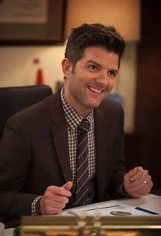 Adam Scott as "Parks & Rec"'s Ben Wyatt Parks And Recreation Ben, Scene Wardrobe, Nurse Ann, Leslie And Ben, Ben Wyatt, Life Of Walter Mitty, Walter Mitty, Adam Scott, Leslie Knope