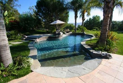 Beach Style Pool Designs Creating a Lake Effect in Modern Yards Walk In Pool, Ideas De Piscina, Amazing Swimming Pools, Beach Entry Pool, Pool Remodel, Pool Picture, Tropical Pool, Dream Pools, Backyard Pool Designs