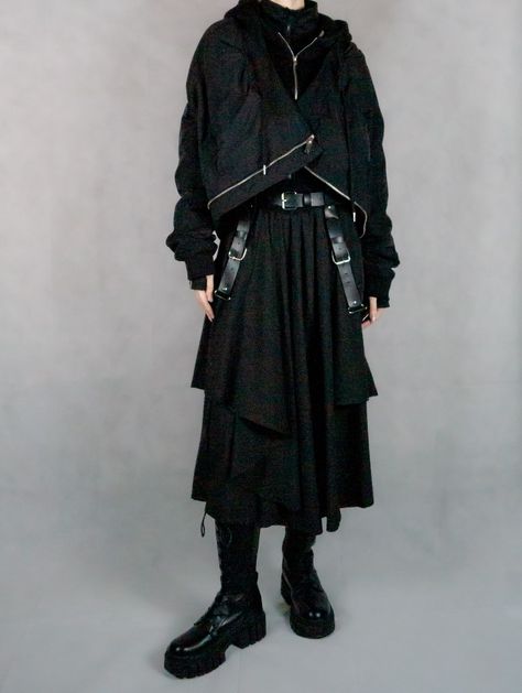 Urban Fantasy Aesthetic Outfit, Futuristic Japanese Fashion, Cyberpunk Aesthetic Fashion, Cyberpunk Outfit Male, Goth Techwear, Techware Fashion, Japanese Alternative Fashion, Harajuku Outfit, Japanese Techwear