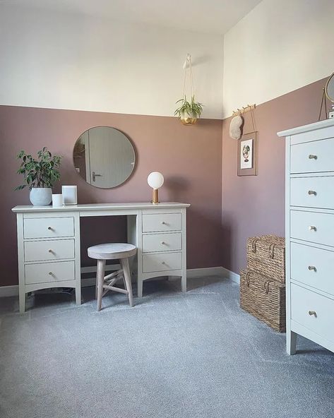 Interior with paint color Farrow and Ball Sulking Room Pink 294 Pink Half Wall Bedroom, Dusky Pink Dressing Room, Dressing Room Paint Colors, Light Mauve Bedroom, Dressing Room Colour Scheme, Old Rose Bedroom, Dusted Fondant Bedroom, Mauve Girls Bedroom, Dusty Rose Room