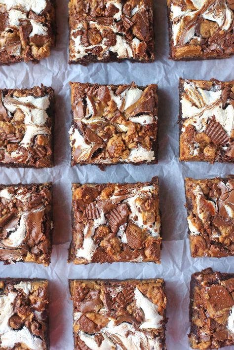 Fluffernutter Brownies Recipe | Brown Sugar Food Blog Nutter Butter Brownies, Brownies With Fluff, Fluffernutter Recipes, Fluffernutter Brownies, Peanut Butter Marshmallow Fluff, Original Fantasy Fudge Recipe, Fluff Recipes, Fantasy Fudge Recipe, Marshmallow Fluff Recipes