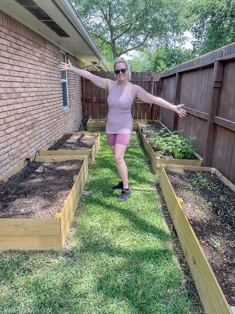 Learn how to build DIY raised garden beds using inexpensive cedar fence pickets. #raisedbeds #gardening Garden On The Side Of The House, Side Of House Garden Raised Beds, Vegetable Garden Side Of House, Side Yard Garden Vegetable, What To Do With Side Yard, Raised Garden Bed On Side Of House, Raised Garden Beds Along Side Of House, Garden Beds Against House, Low Garden Bed