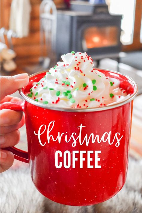 Crock Pot Drink Recipes, Santa Claus Hot Chocolate, Christmas Blend Coffee Recipe, Christmas Coffee Creamer, Christmas Breakfast Drinks Nonalcoholic, Christmas Morning Tea, Hot Christmas Drinks Nonalcoholic, Christmas Coffee Recipes At Home, Christmas Coffee Ideas