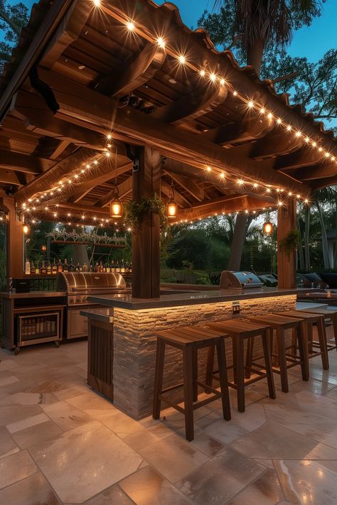 Log Cabin Outdoor Kitchen, Ranch Ideas Outdoor, Desert Outdoor Kitchen, Barndominium Outdoor Kitchen, Outdoor Kitchen Countertop Ideas, Outdoor Wet Bar, Florida Outdoor Kitchen, Outdoor Kitchen With Bar, Bbq Outside