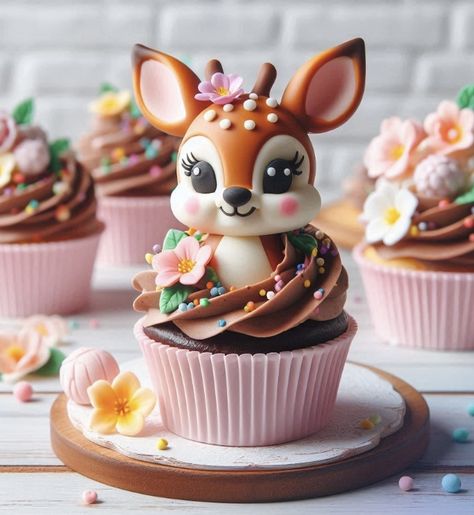 Animals Cake Ideas, Buttercream Animals, Animals Cake, Cupcake Decorating Tips, Bake Sale Recipes, Animal Cupcakes, Felt Animal, Animal Cakes, Fall Wedding Cakes