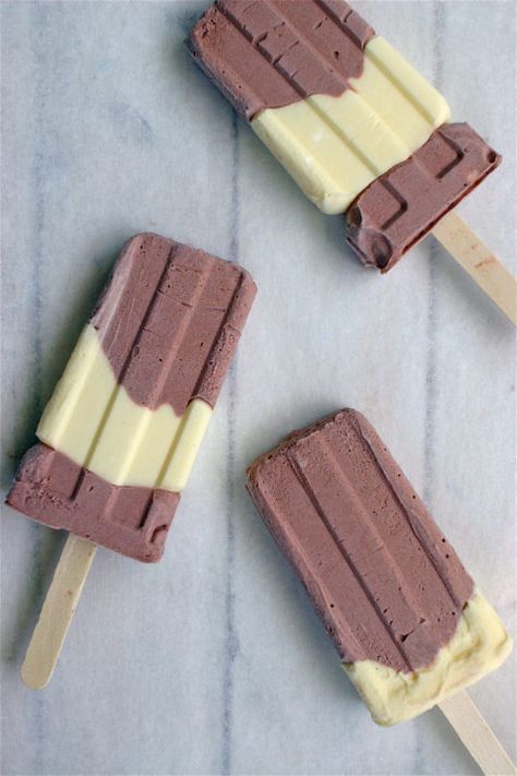 Banana Fudge Popsicles, Jello Pudding Pops, Banana Fudge, Fudge Popsicles, Pudding Popsicles, Pudding Pops, Pudding Pop, Ice Cream Pops, Homemade Popsicles