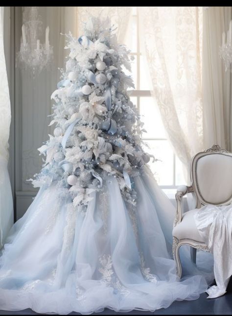 Cinderella Themed Christmas Tree, Cinderella Christmas Decorations, Cinderella Christmas Tree, Elegant Christmas Tree Ideas, Cinderella Christmas, Frozen Christmas Tree, Diy Holiday Decorations, Diy Christmas Decor Ideas, Christmas Decorations Centerpiece