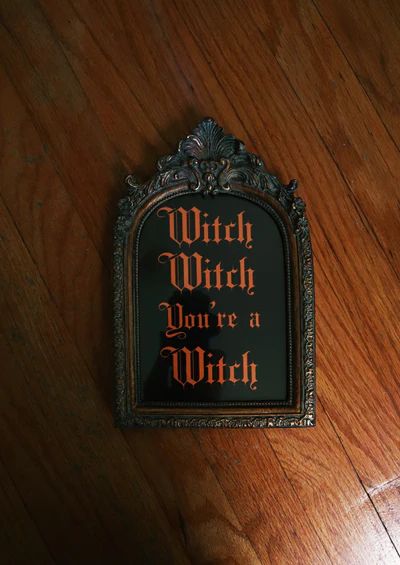 Practical Magic Kitchen Inspiration, Practical Magic Halloween Decor, Practical Magic Decor, Charmed Aesthetic, Practical Magic Tattoo, Hogwarts Decor, Gothic Farmhouse, Practical Magic House, Witchy Candles