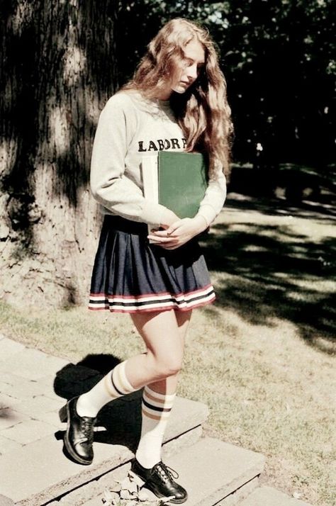 Pom Pom Girl, A Skirt, 여자 패션, Mode Vintage, School Spirit, 70s Fashion, American Apparel, 90s Fashion, A Girl