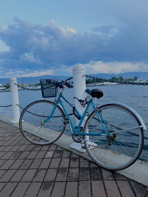 Blue aesthetic. White aesthetic. Bike. Lake. Old money aesthetic Boho Blue Aesthetic, Blue And White Asthetics, White And Light Blue Aesthetic, Old Money Blue Aesthetic, Blue Old Money Aesthetic, Blue Country Aesthetic, Blue Travel Aesthetic, Aesthetic Blue Pictures, Blue Core Aesthetic