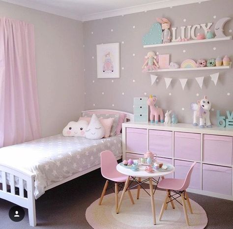 Neutral Organization, Paint Shelves, Office Scandinavian, Ikea Lighting, Toddler Closet, Forest Owl, Design Ložnic, Curtains Wall, Unicorn Bedroom