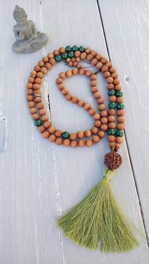 Anahata Chakra, Sandalwood Mala, Buddhist Jewellery, Knotted Mala, Yoga Mala, Buddhist Prayer, 108 Mala Beads, Les Chakras, 108 Bead